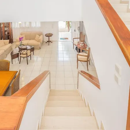 Apartman Family Getaway